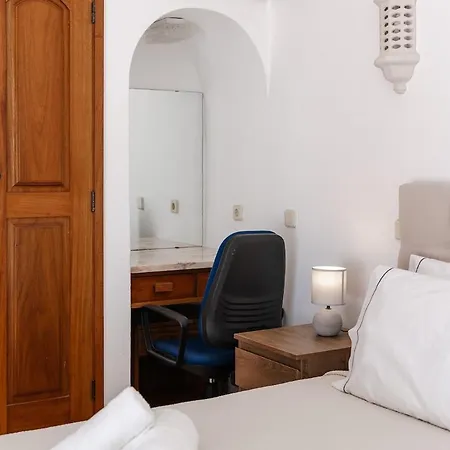 Casa Vale Da Ana Villa