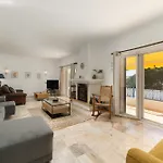 Casa Vale Da Ana *