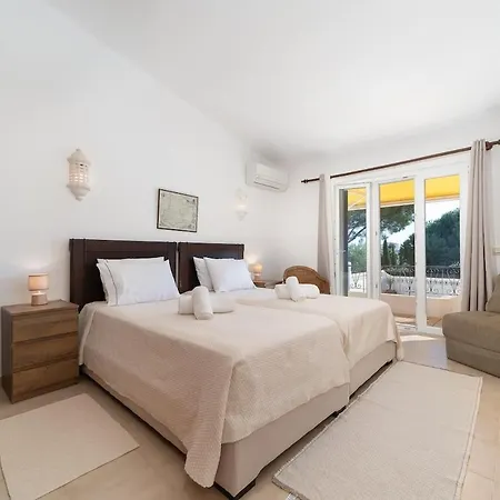 Casa Vale Da Ana