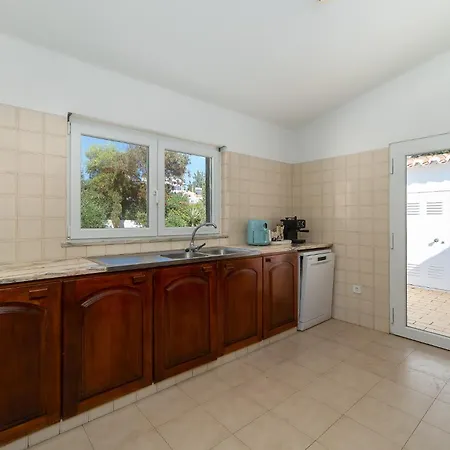Casa Vale Da Ana Villa *