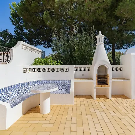 Casa Vale Da Ana Villa