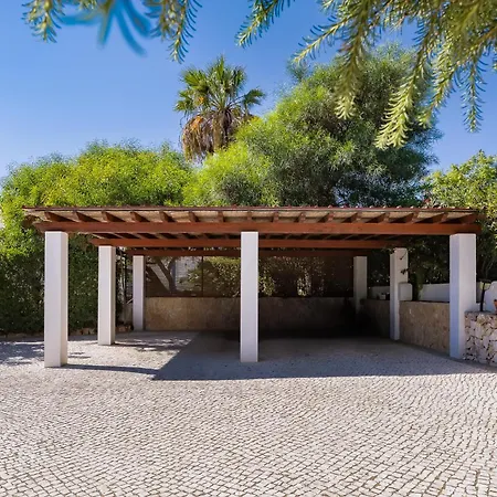 Casa Vale Da Ana Villa *